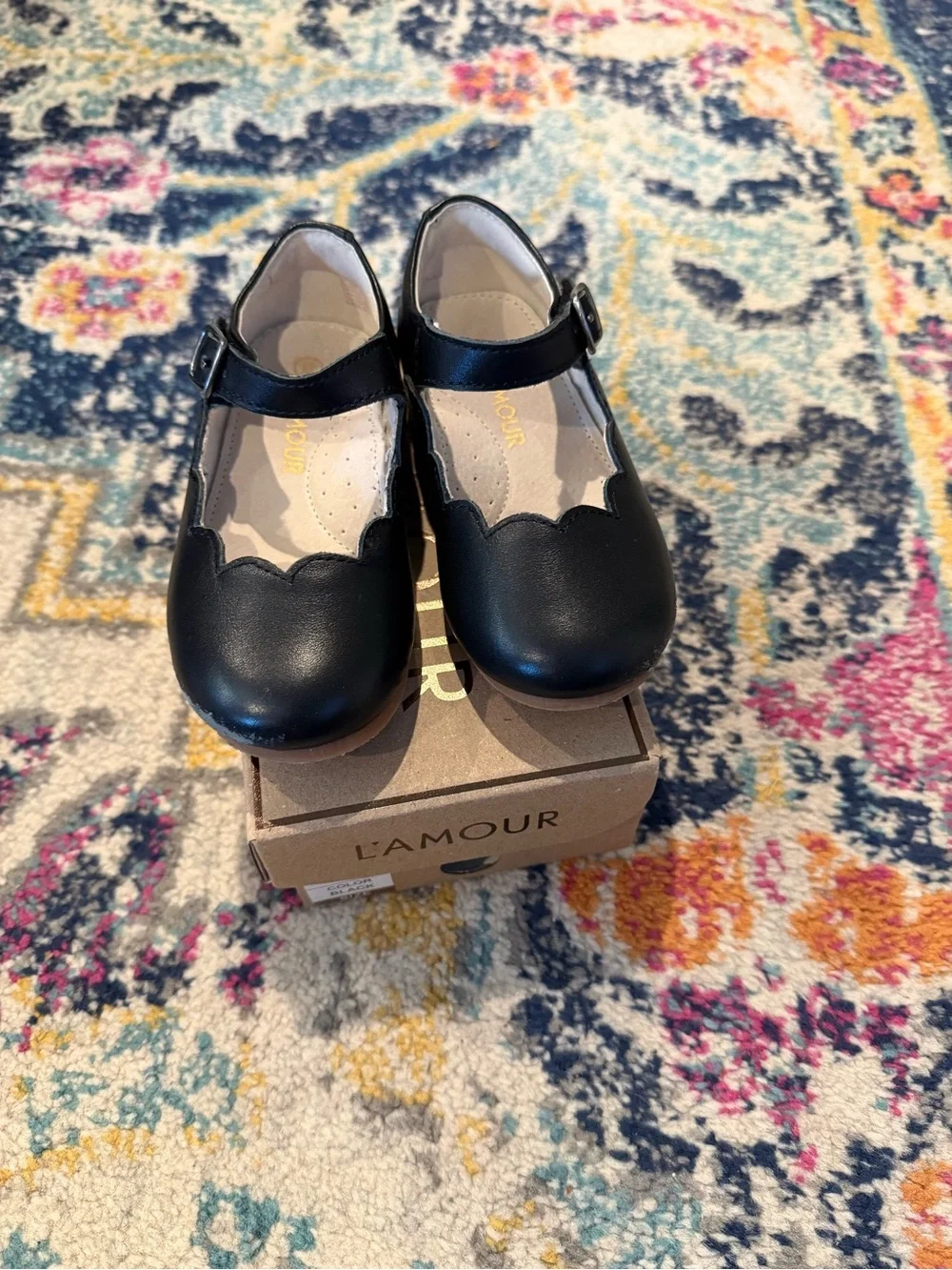 L’amour Sonia Scalloped Flats